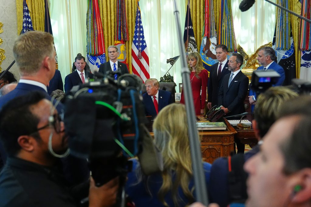 Trump’s White House Press Ban Remains Blocked as Court Weighs Next Steps